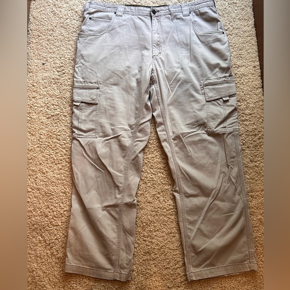 Cabelas Loose Baggy Khaki Pants - Picture 1 of 4